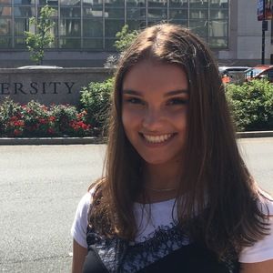 Meet your Posher, Amanda